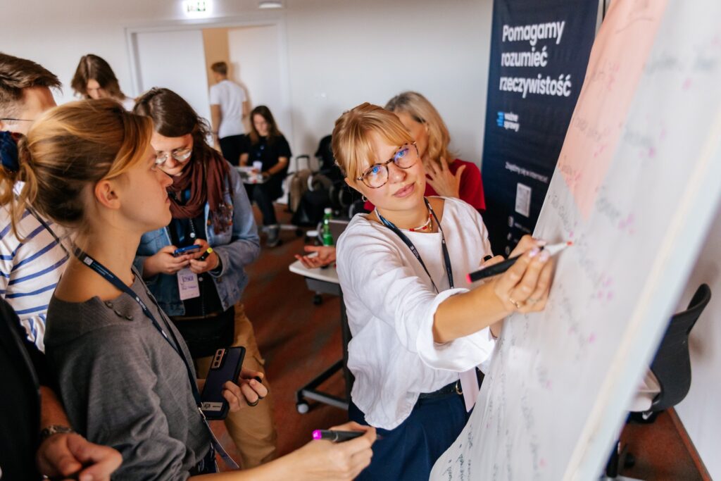 554591330_1098377335715385_2498736920659595395_n